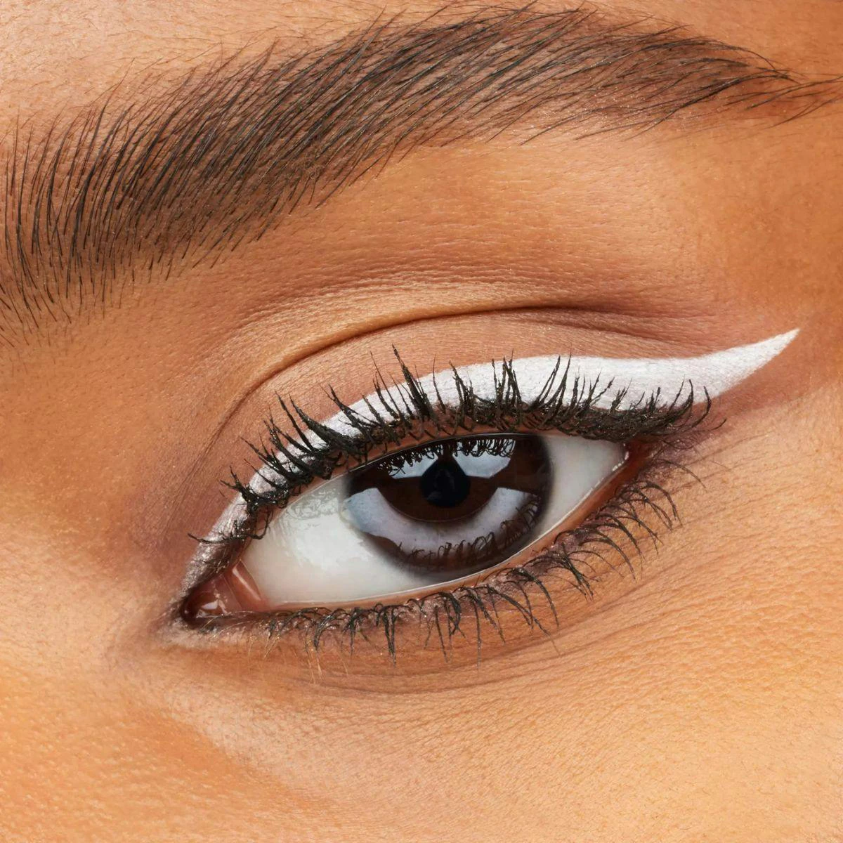 Lápiz De Ojos Kajal Essence
